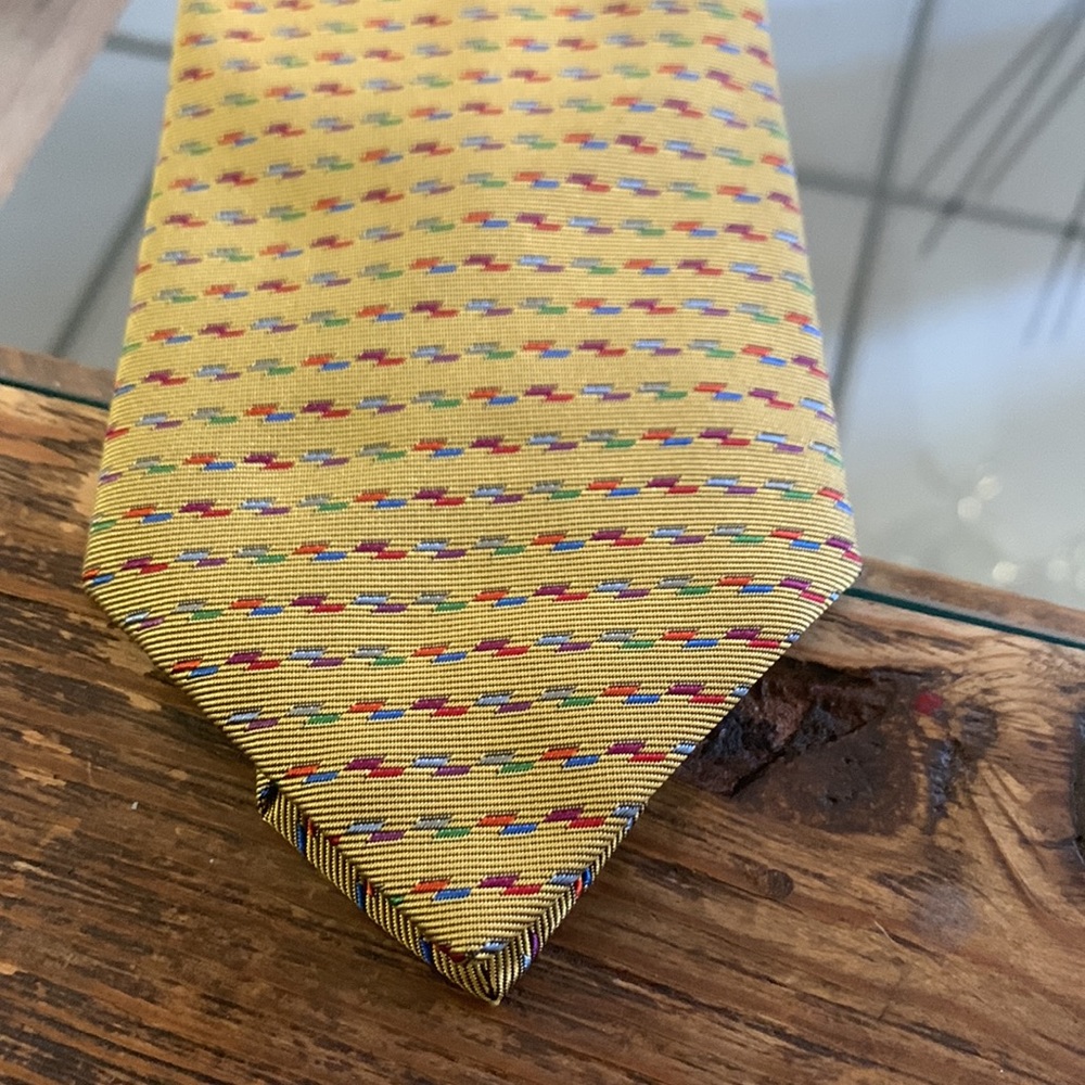 Vintage authentic Hermès tie heavy silk gold tone pre owned